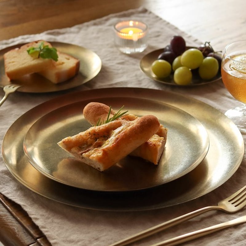 ステンレス ゴールドラウンドプレート | SALT(ソルト)公式インテリア