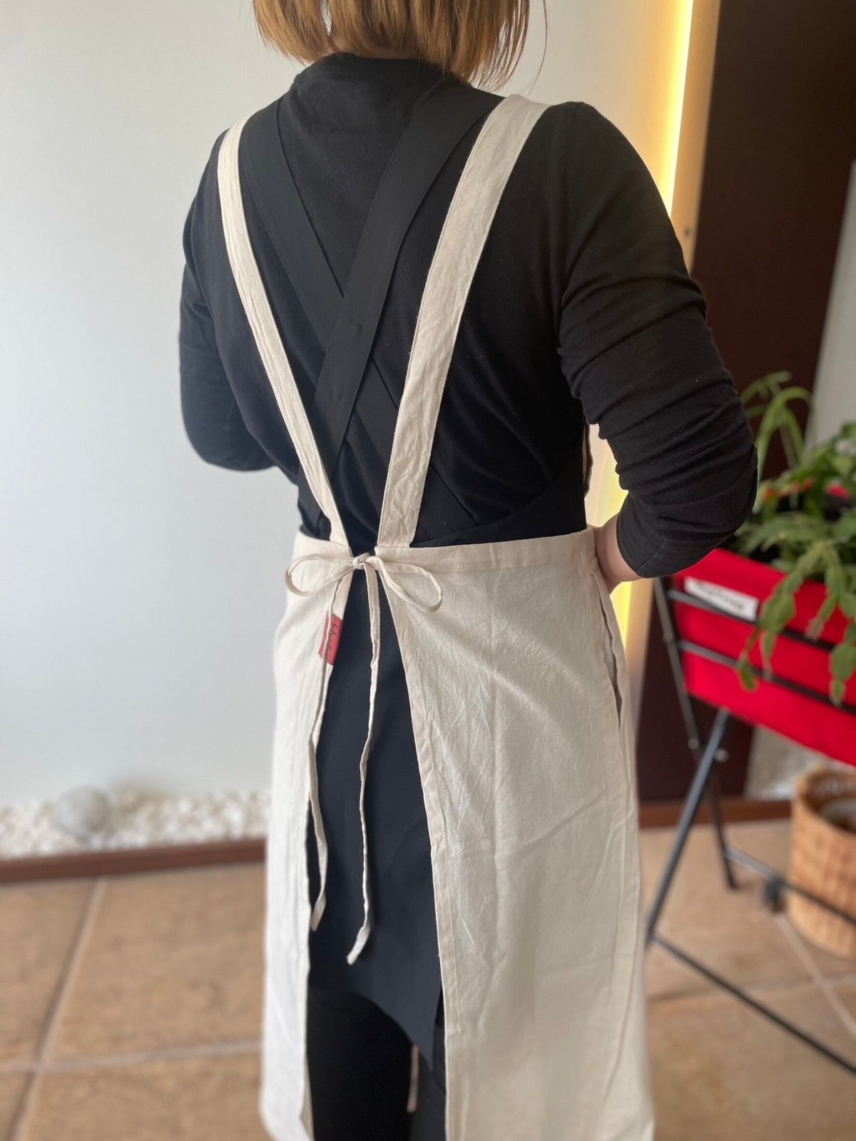 綿麻タックエプロン アイボリー | SALT(ソルト)公式インテリア