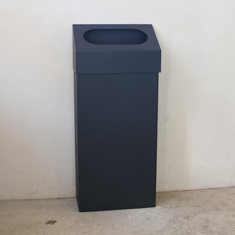 アイアンブラック ダストボックス