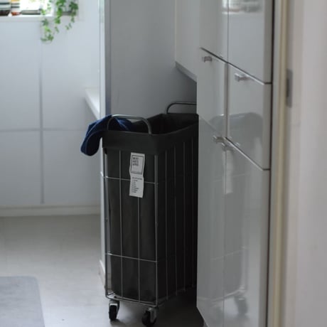 WIRE ARTS & PRO FOLDING LAUNDRY BASKET with CASTER 40L SLIM / ランドリーバスケット