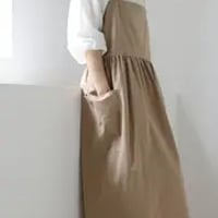 ワンピースのようなふんわりエプロン