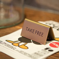 アンティークスタンドサイン「TAKE FREE」