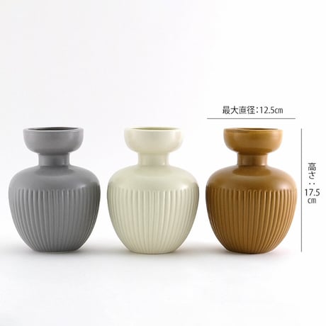 花束を活けたくなるフラワーベース