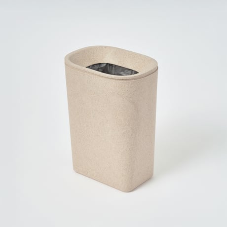 Trash can