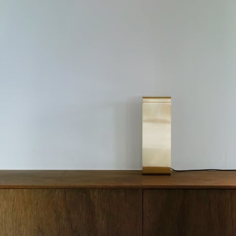 akii LIGHT SHELF GOLD