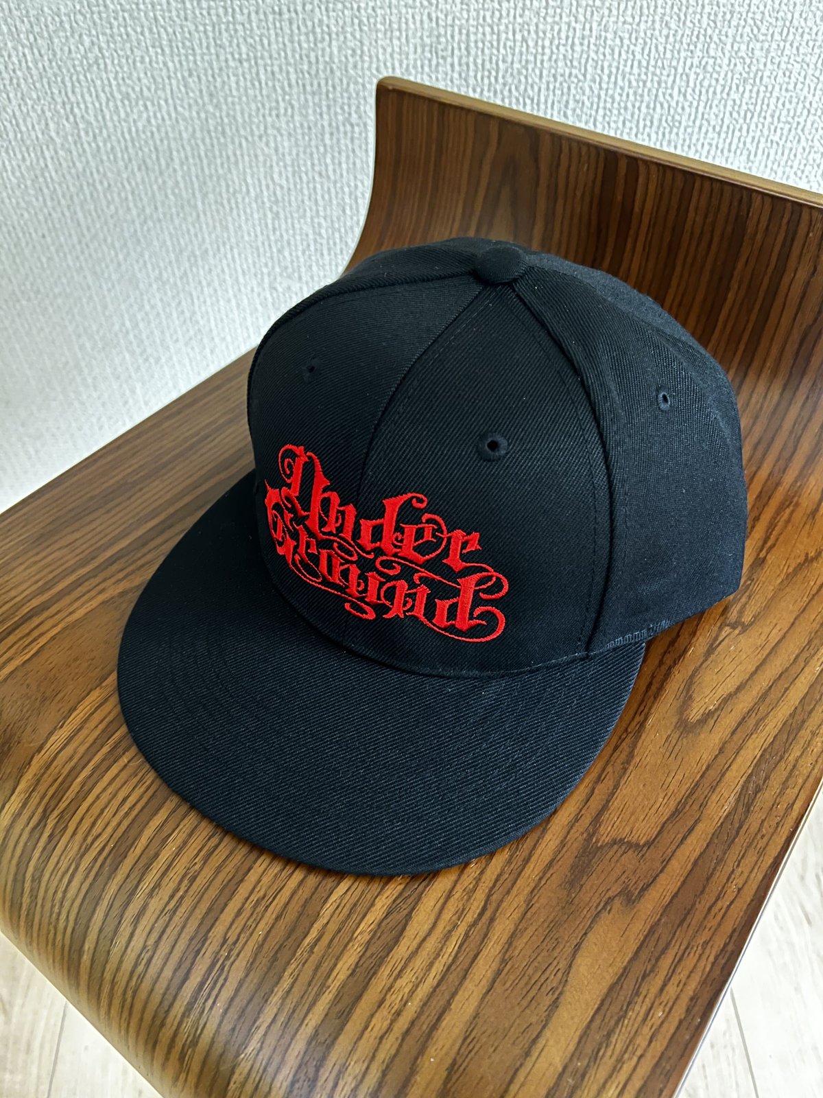 ＶＡＫＴ．キャップ ピンク/ブラック 刺繍ロゴ ネオンピンク刺繍でキャップ作成 – CAP ORIGINAL キャップオリジナル
