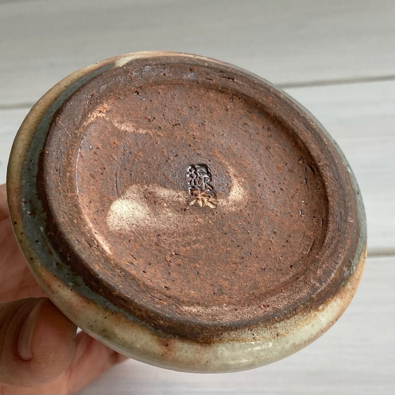 ミニ花入・一輪刺（円錐・掛分） | 萩焼 窯元 緑栄窯 Ryokuei