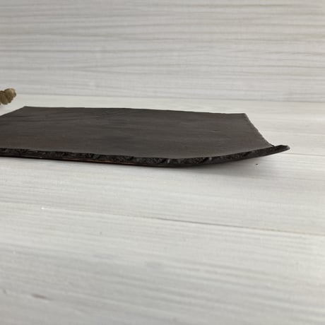 スレート皿（黒線）