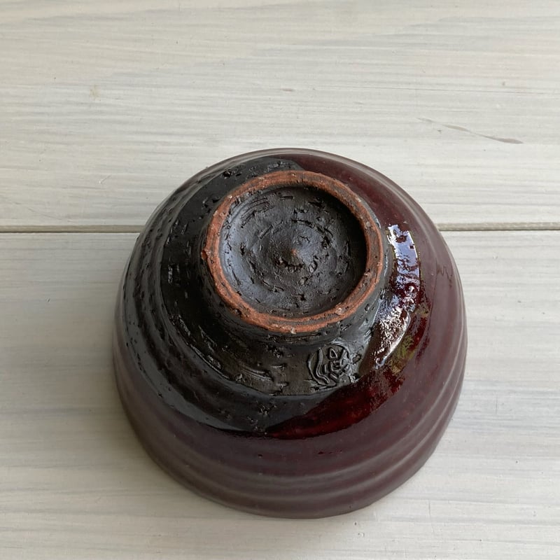 抹茶　茶碗 抹茶碗 紅彩茶碗 桐箱　銘有り(読めず) 黒彩紅掛分抹茶碗【桐箱入】 | 萩焼 窯元 緑栄窯 Ryokuei-オンライン