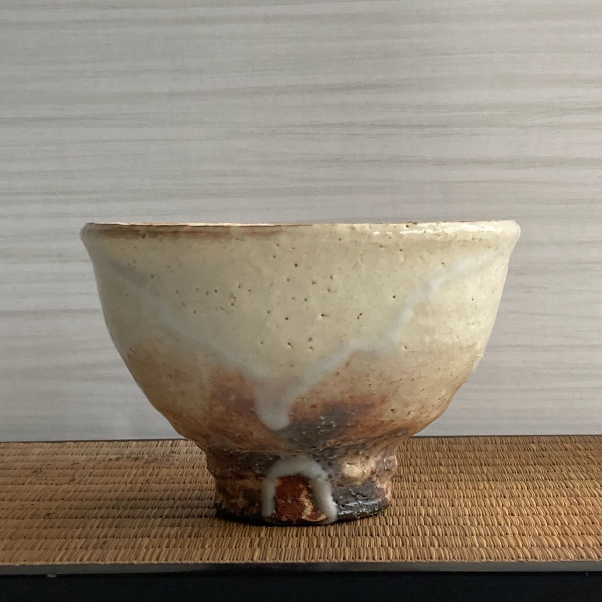 井戸形抹茶碗【桐箱入】 | 萩焼 窯元 緑栄窯 Ryokuei-オンラインショップ-
