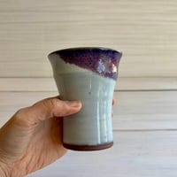 藤色カップ（エッジライン）
