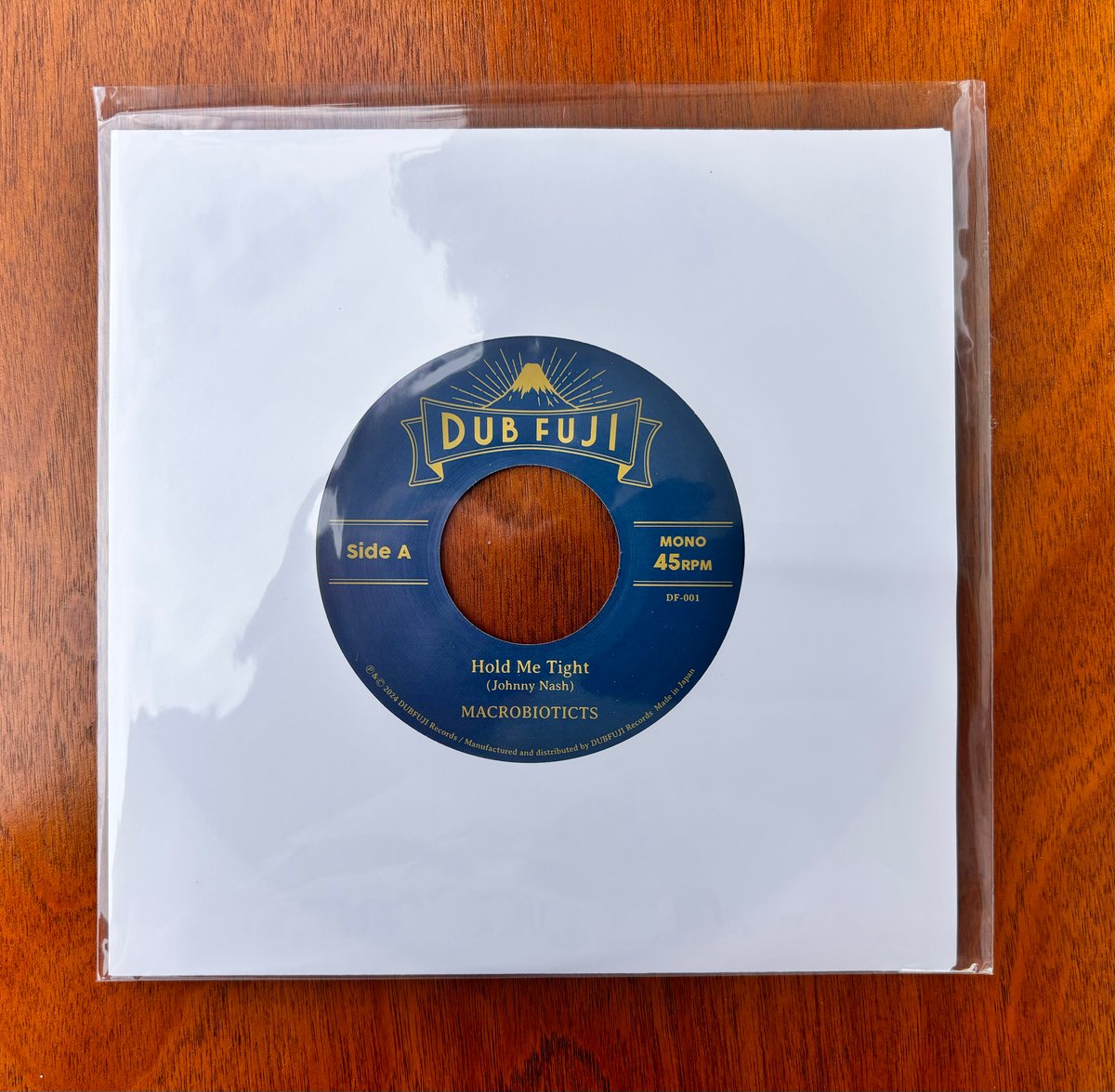 MACROBIOTICTS / Hold Me Tight レコード 7インチ