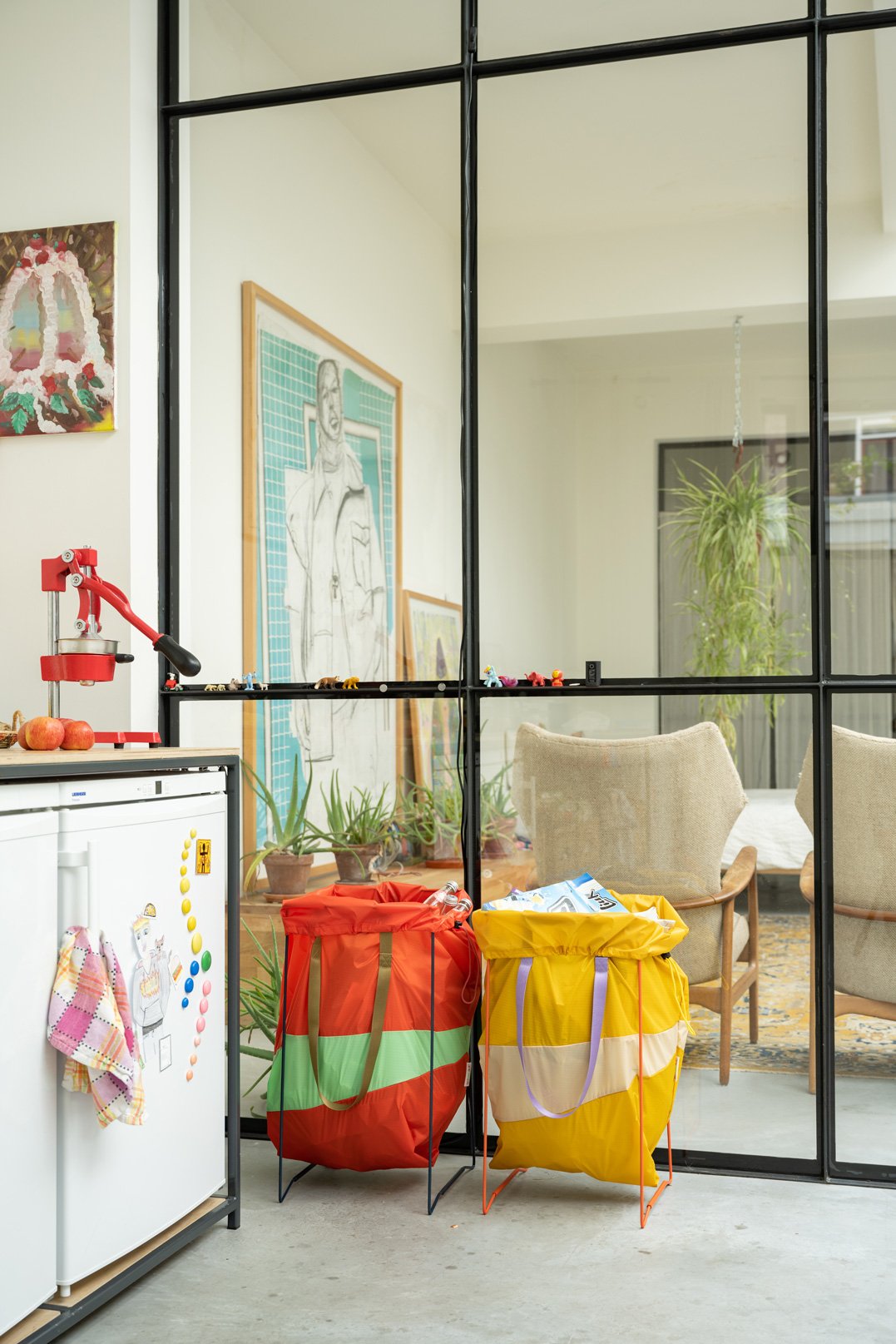 SUSANBIJL/The New Trash Bag | awesome_today