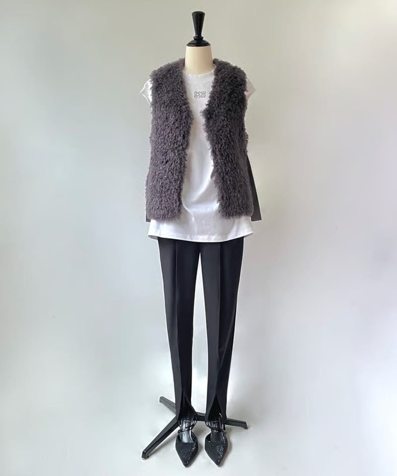 専用cenファー付きホワイトジレ OUTER,ジレ | ROOM903 online