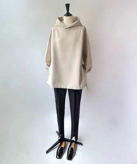mao made　ストレッチニット フーディー BIGプルオーバー（オフベージュ）