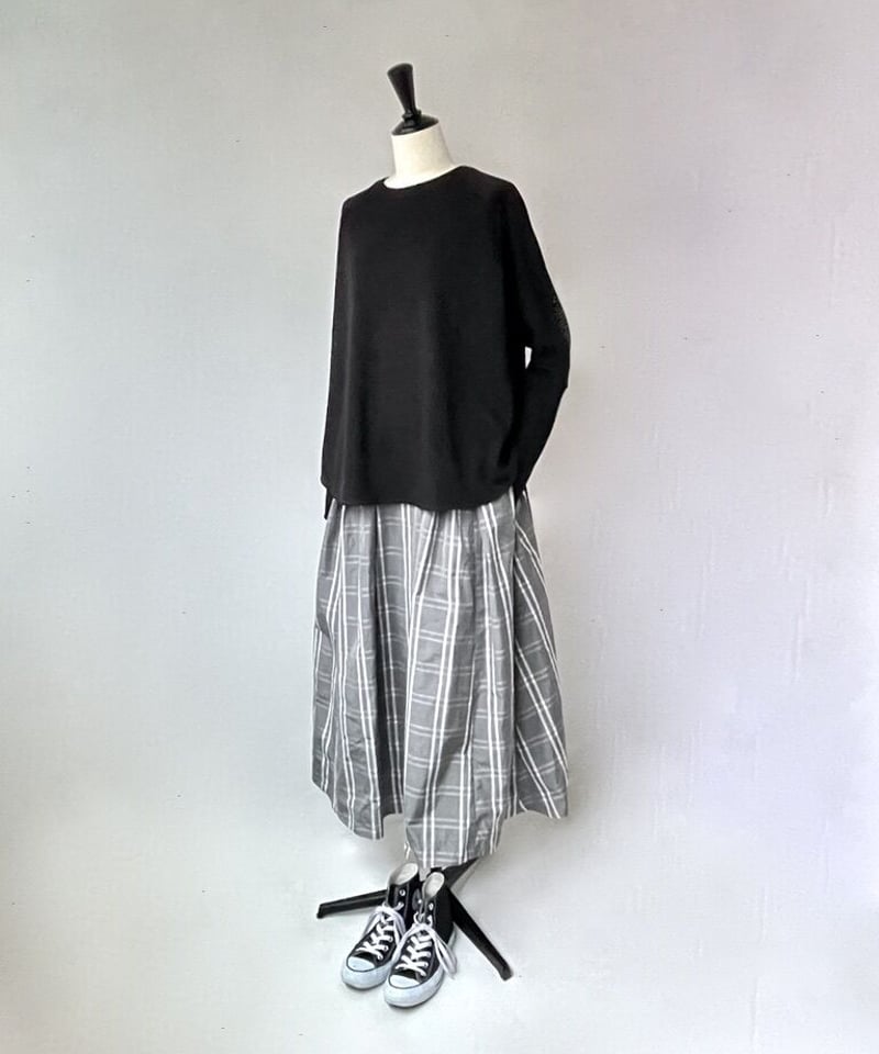 【匿名配送】ヴィヴィアンウエストウッド、フレアスカート　 黒とグレーのチェック柄 匿名配送】ヴィヴィアンウエストウッド、フレアスカート 黒と