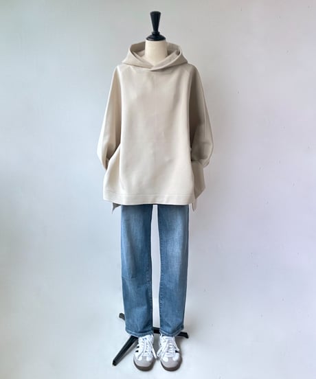 mao made　ストレッチニット フーディー BIGプルオーバー（オフベージュ）