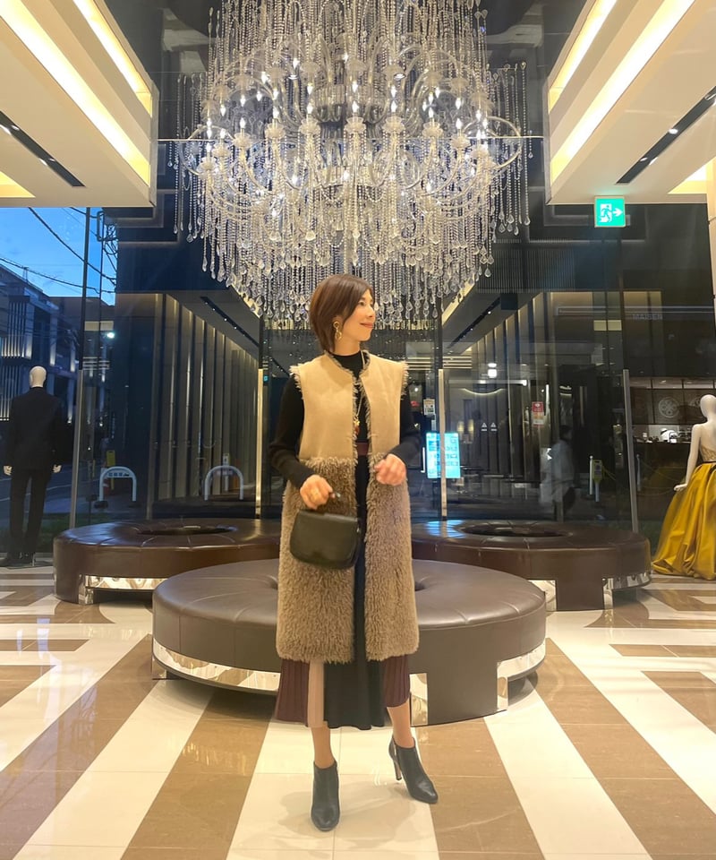 anana リバーシブル カーリーロングジレ（モカベージュ）［再販