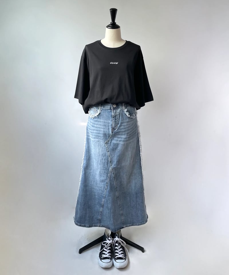 Neo Anemos デニム セミフレアスカート（ライトブルー） | HENNES_KURAKUEN