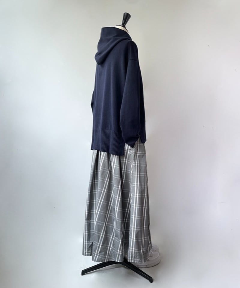 anana チェック柄メモリーフレアスカート（グレー） | HENNES_KURAKUEN