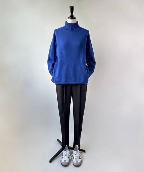 HERENCIA　ヘムスリット センターシーム テーパードパンツ（ブラック）