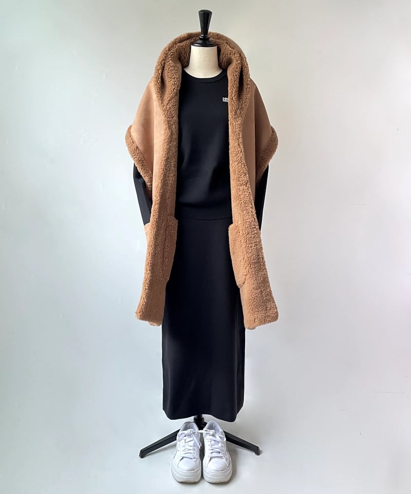 anana 4WAYリバーシブル ボアストール（キャメル） | HENNES_KURAKUEN