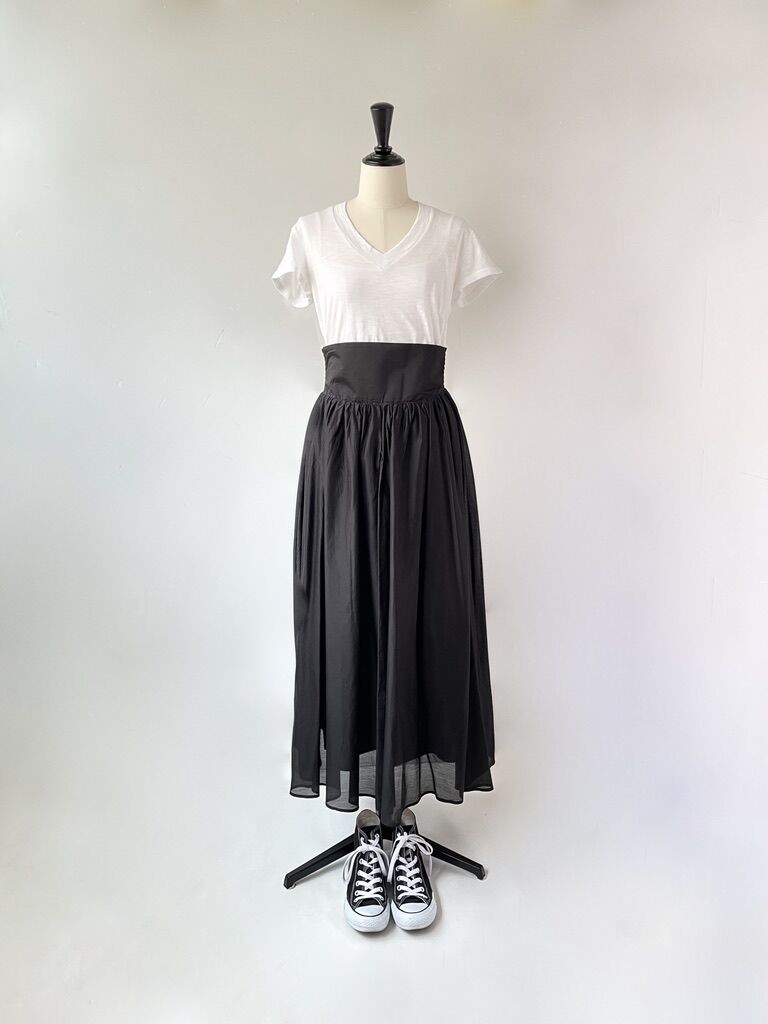 SUGARROSE バックシャーリング ギャザーフレアスカート(ブラック