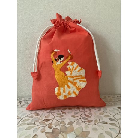 【K-4⑥】手刺繍フラメンコ巾着（オレンジ地グラデーション）Design④