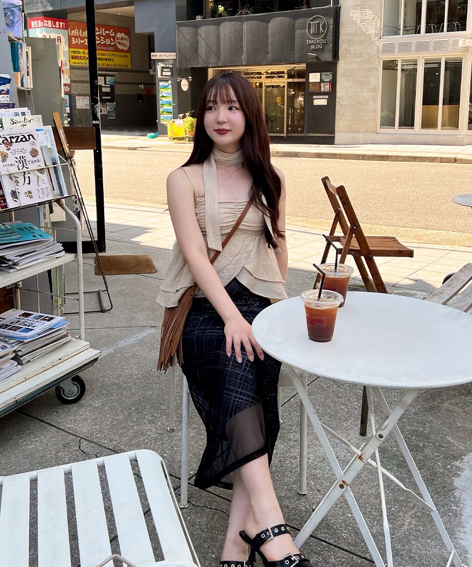 687733fb464e55cb193c5719
