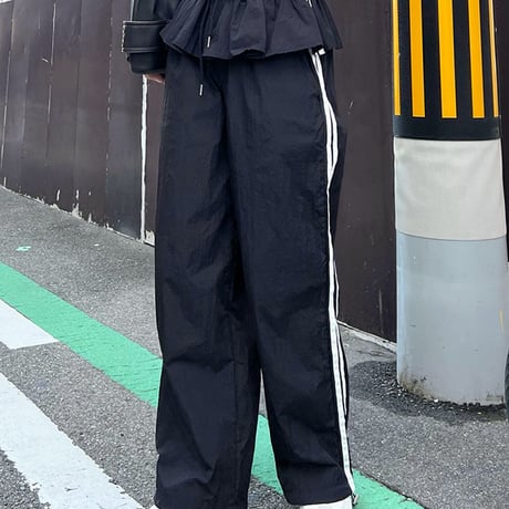 HOLIDAY ナイロンパンツ WILD THINGS ワイルドシングス】SUPPLEX NYLON WIND PANTS サ