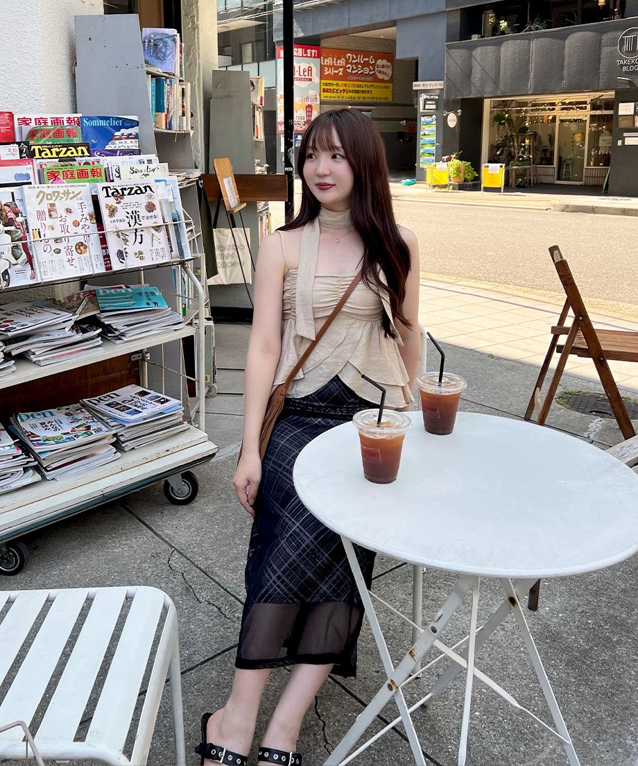 687733fb464e55cb193c5719