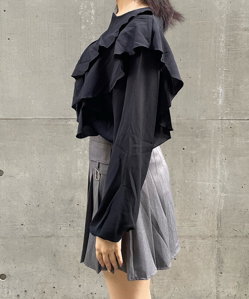 Martin Kim ブラック プリーツスカート Martin kimブラック プリーツスカート バックル付き