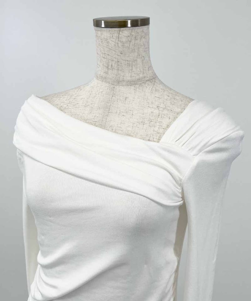 オフショルダートップス | 韓国ファッション 高速ターミナル