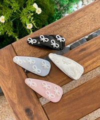 リボンヘアピン