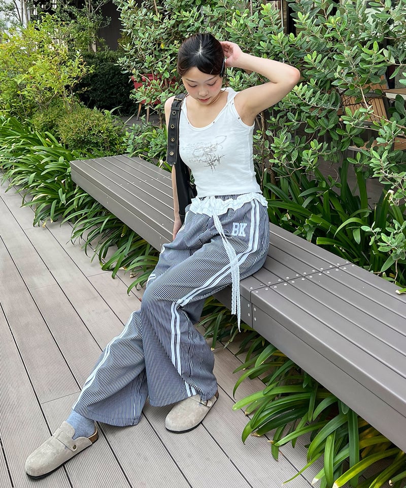lesserafim ルセラフィム trackpants トラックパンツ L 2025年最新】lesserafim_パンツの人気アイテム - メルカリ