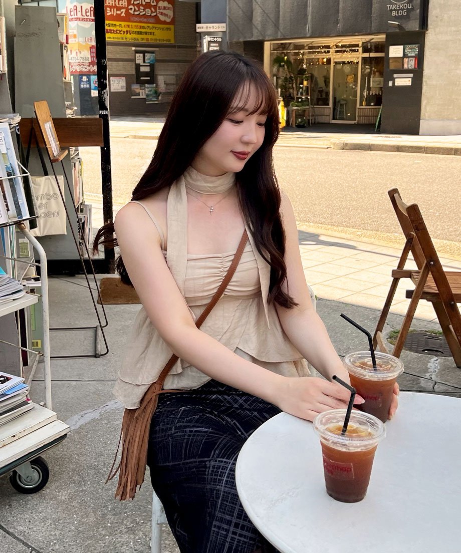 687733fb464e55cb193c5719