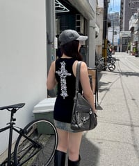 バッククロスタンクトップ