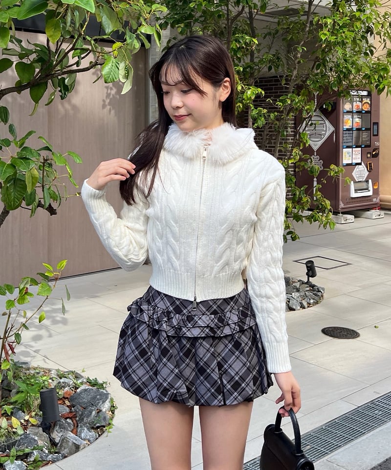 ファーフードケーブルニットジップトップス ファーフードジップケーブルニット | 韓国ファッション 高速ターミナル