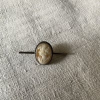 イギリスアンティーク　カメオブローチ