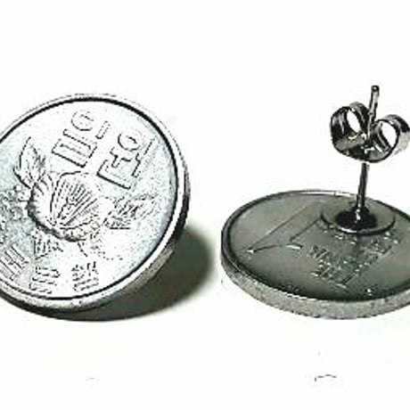 「韓国」ピアス