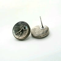 フランス　ピアス