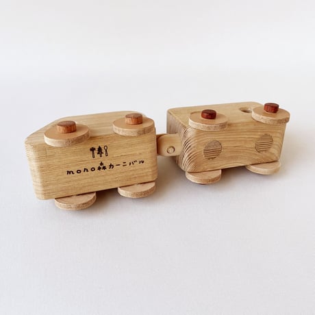木の電車　〜Ansluta toy アンスルータトイ　〜