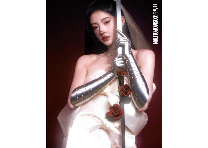 鞠婧祎 ジュー・ジンイー】时尚COSMOPOLITAN 2025年6月 | E'GA書店