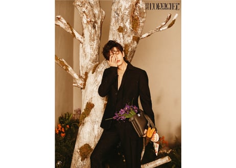 👆訳アリ値引き(画像あり)👆【成毅チョン・イー】时装L'OFFICIEL HOMMES 2024年12月 ※特典カード付き※