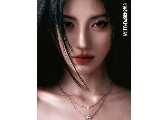鞠婧祎 ジュー・ジンイー】时尚COSMOPOLITAN 2025年6月 | E'GA書店