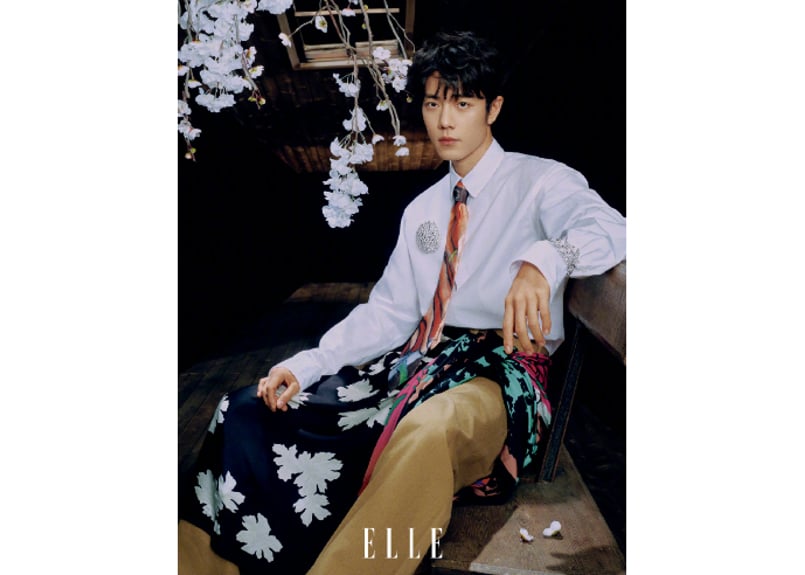 シャオジャン　肖战春節Weibo night EllE 転写ステッカー17セット 肖战】シャオジャン ELLE世界时装之苑 2024年9月 ※特典カード付き | E
