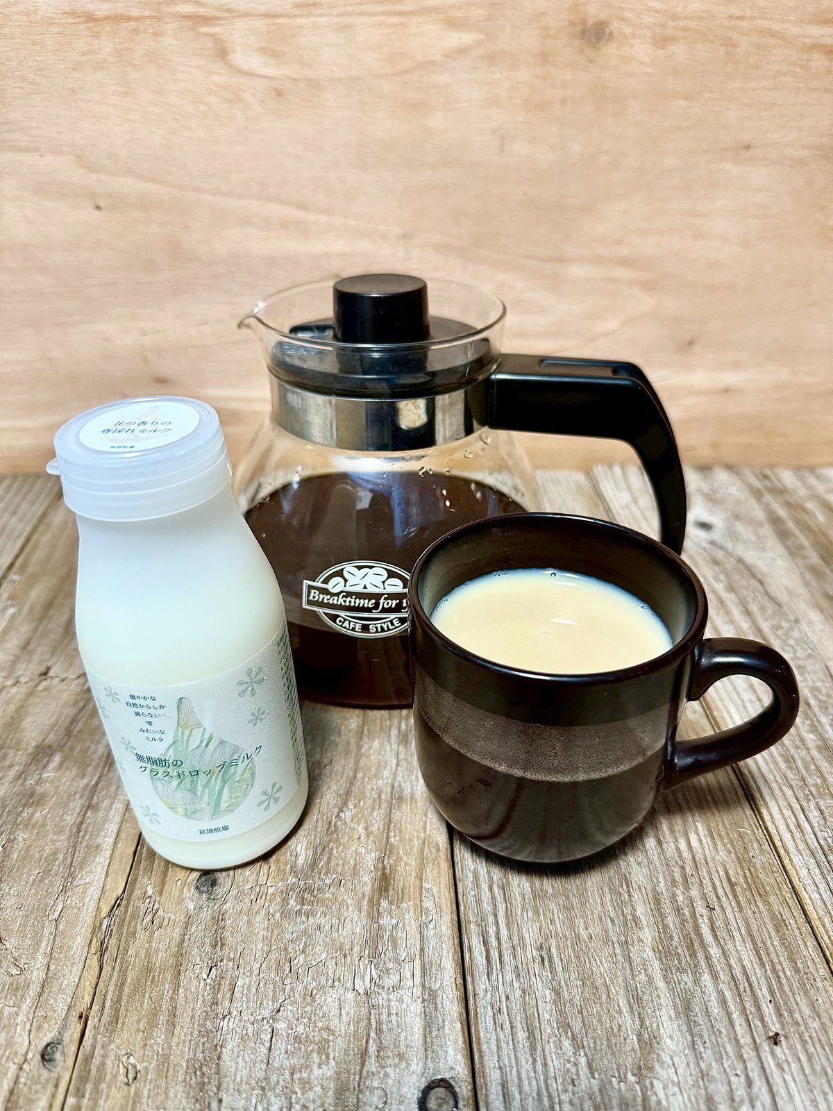 ミルク 無脂肪のグラスドロップミルク 180ml【冷凍】 | miyajibokujou's STORE
