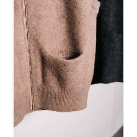 MAATEE&SONS CASHMERE 強圧縮 ZIP VEST "ちゃんちゃんこ"