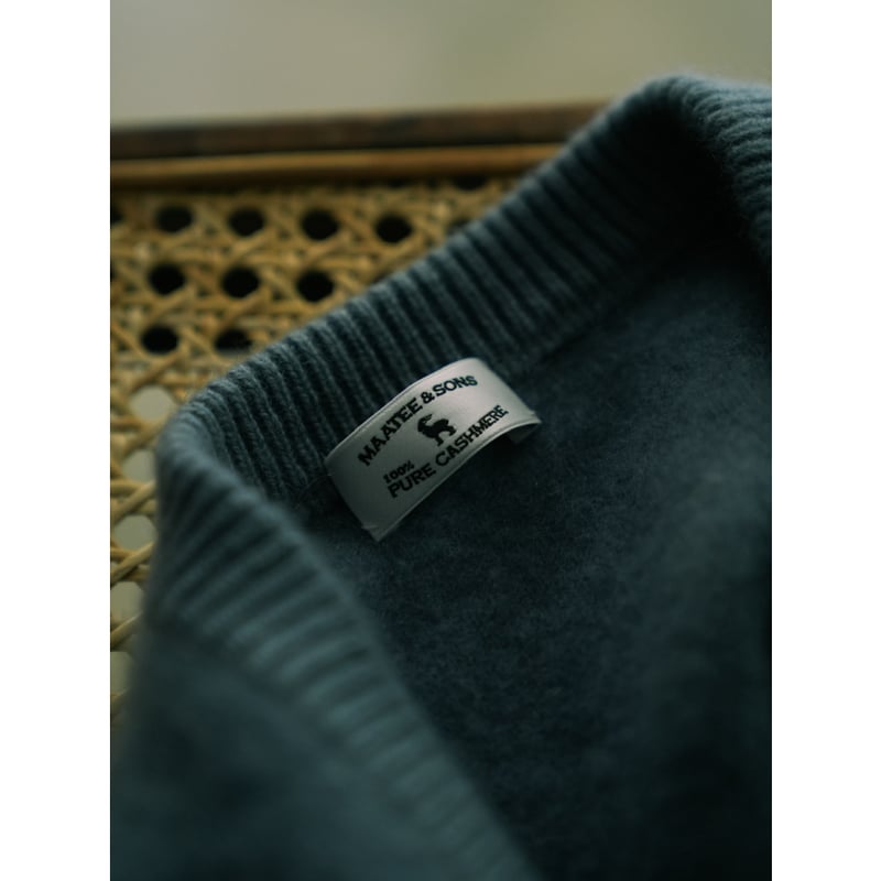 MAATEE&SONS JEFFERY “Melange Cashmere” MAATEE&SONS 静なるCASHMERE SWEATER & JEFFREY – RASSEMBLE