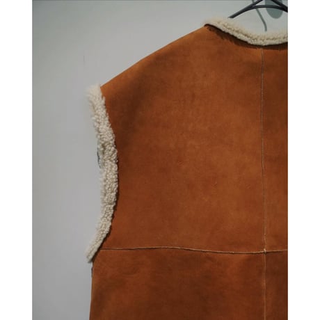 MAATEE&SONS Ex. LACAUNE MOUTON VEST